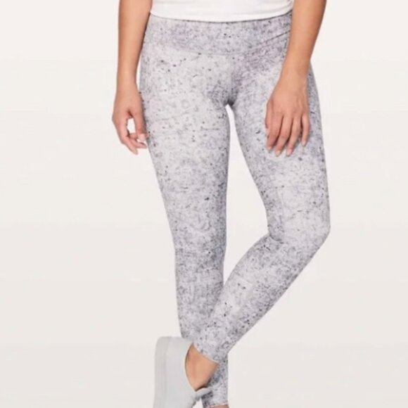 lululemon athletica Pants - [Lululemon] Wunder Under Low-Rise Tight 28" *Full-On Luxtreme - size 8